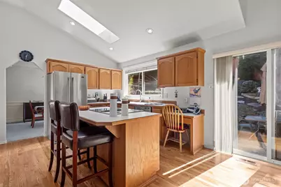 2414 Kennewick Place NE, Renton, WA 98056 - Photo 6