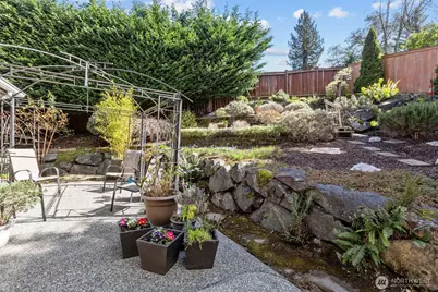 2414 Kennewick Place NE, Renton, WA 98056 - Photo 30