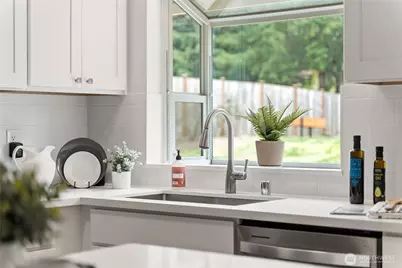 9711 223rd Street SE, Snohomish, WA 98296 - Photo 6