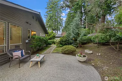 15018 NE 10th Place, Bellevue, WA 98007 - Photo 24