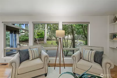 15018 NE 10th Place, Bellevue, WA 98007 - Photo 10