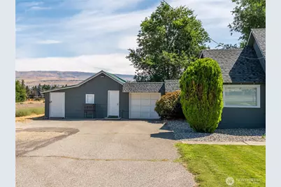 1201 Pershing Street, Wenatchee, WA 98801 - Photo 4