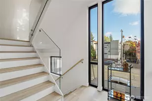 11231 Greenwood Ave N, Seattle, WA 98133 - Photo 18