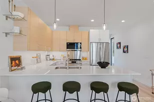 11231 Greenwood Ave N, Seattle, WA 98133 - Photo 4