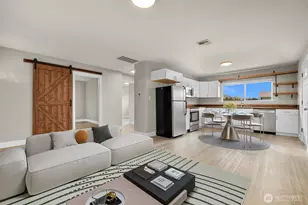 310 W 3rd St, Nooksack, WA 98276 - Photo 10