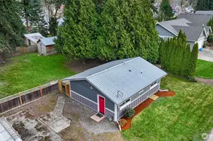 310 W 3rd St, Nooksack, WA 98276 - Photo 2