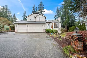 10416 198th Ave Ct E, Bonney Lake, WA 98391 - Photo 2