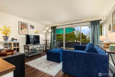 8111 46th Place W #C1, Mukilteo, WA 98275 - Photo 2