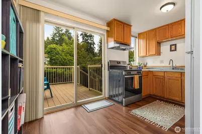 8111 46th Place W #C1, Mukilteo, WA 98275 - Photo 4