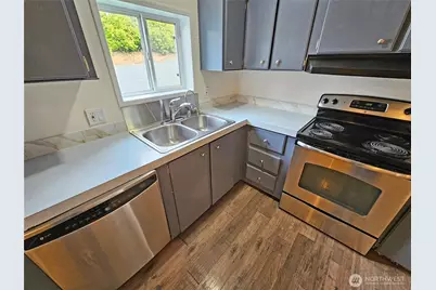 190 Tamaracks Drive, Onalaska, WA 98570 - Photo 8