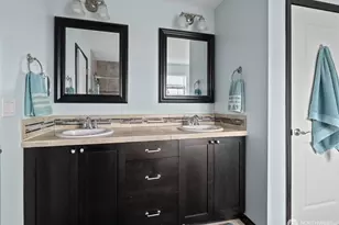 956 Cove View Cir, Oak Harbor, WA 98277 - Photo 20