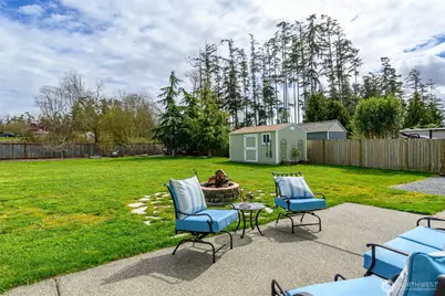 956 Cove View Circle, Oak Harbor, WA 98277 - Photo 32