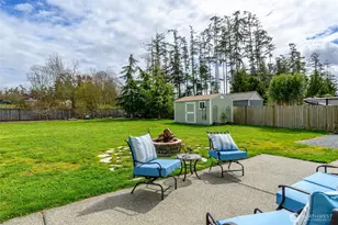 956 Cove View Cir, Oak Harbor, WA 98277 - Photo 32