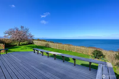 1369 Chatham Lane, Oak Harbor, WA 98277 - Photo 4