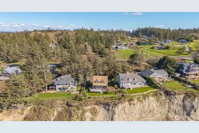 1369 Chatham Lane, Oak Harbor, WA 98277 - Photo 38