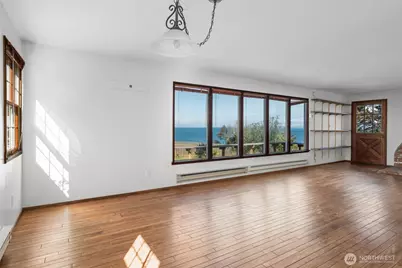 1369 Chatham Lane, Oak Harbor, WA 98277 - Photo 18