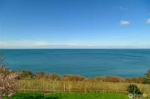 1369 Chatham Ln, Oak Harbor, WA 98277 - Photo 8