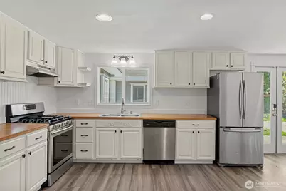 480 SE Ely Street, Oak Harbor, WA 98277 - Photo 8