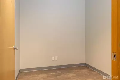 909 Squalicum Way #101, Bellingham, WA 98225 - Photo 24