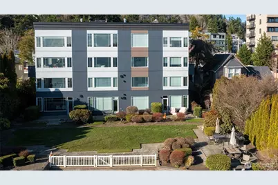 9039 NE Juanita Drive #306, Kirkland, WA 98034 - Photo 1
