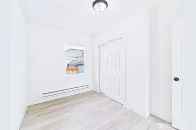 305 Meadow Avenue N, Renton, WA 98057 - Photo 14