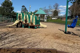 12502 SE 73rd Pl, Newcastle, WA 98056 - Photo 36