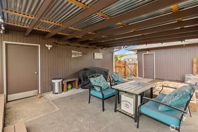 2105 W Stewart, Puyallup, WA 98371 - Photo 26