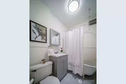 1310 Queen Anne Avenue N #15, Seattle, WA 98109 - Photo 20