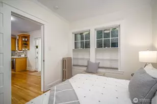 1310 Queen Anne Ave N, Seattle, WA 98109 - Photo 16