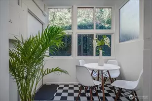 1310 Queen Anne Ave N, Seattle, WA 98109 - Photo 14