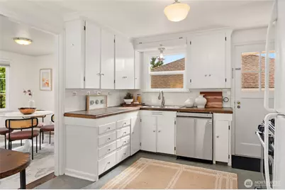 8041 12th Avenue NE, Seattle, WA 98115 - Photo 14