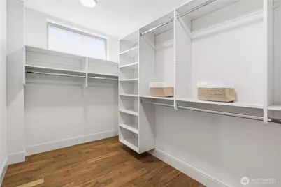 2001 13th Avenue W, Seattle, WA 98119 - Photo 10