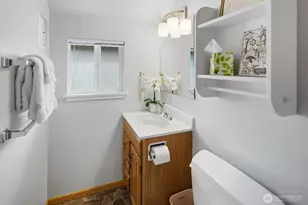 8208 Sandy Hook Dr, Clinton, WA 98236 - Photo 24