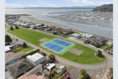 8208 Sandy Hook Drive, Clinton, WA 98236 - Photo 36