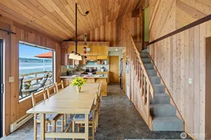 8208 Sandy Hook Dr, Clinton, WA 98236 - Photo 8