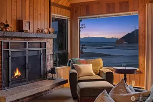 8208 Sandy Hook Dr, Clinton, WA 98236 - Photo 16