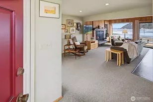 8208 Sandy Hook Dr, Clinton, WA 98236 - Photo 4