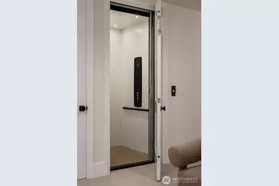 1813 A 3rd Street, Kirkland, WA 98033 - Photo 14