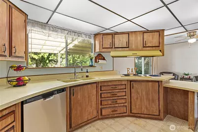 4915 Samish Way #9, Bellingham, WA 98229 - Photo 14