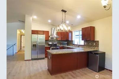 5451 32nd Avenue SW, Seattle, WA 98126 - Photo 22