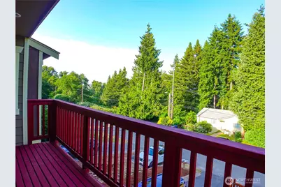 5451 32nd Avenue SW, Seattle, WA 98126 - Photo 4