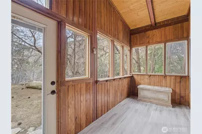 9606 Entiat River Road, Entiat, WA 98822 - Photo 10