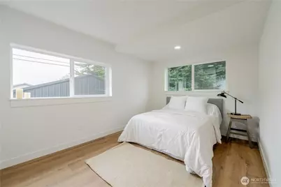 1315 E Marine View Drive, Everett, WA 98201 - Photo 20