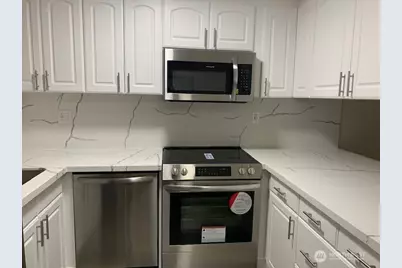 14435 NE 40 Street #B101, Bellevue, WA 98007 - Photo 8