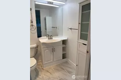 14435 NE 40 Street #B101, Bellevue, WA 98007 - Photo 16