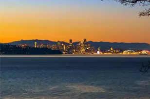 11676 Sunrise Dr, Bainbridge Island, WA 98110 - Photo 2