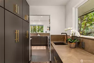 11676 Sunrise Dr, Bainbridge Island, WA 98110 - Photo 26