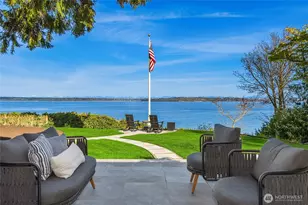 11676 Sunrise Dr, Bainbridge Island, WA 98110 - Photo 22