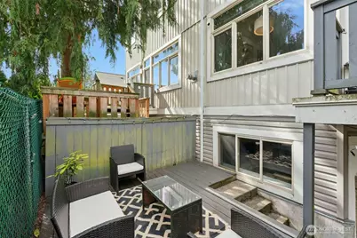 11560 Stone Avenue N #101, Seattle, WA 98133 - Photo 22