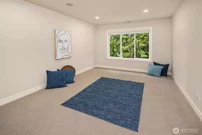 2330 279th Drive SE, Sammamish, WA 98027 - Photo 32